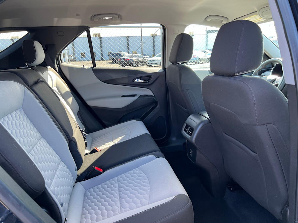 Thumbnail: 2020 Chevrolet Equinox - 32