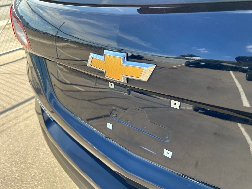 Thumbnail: 2020 Chevrolet Equinox - 21