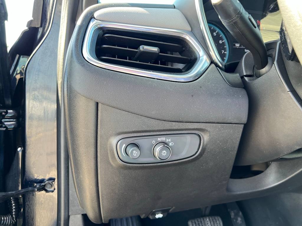 Thumbnail: 2020 Chevrolet Equinox - 39