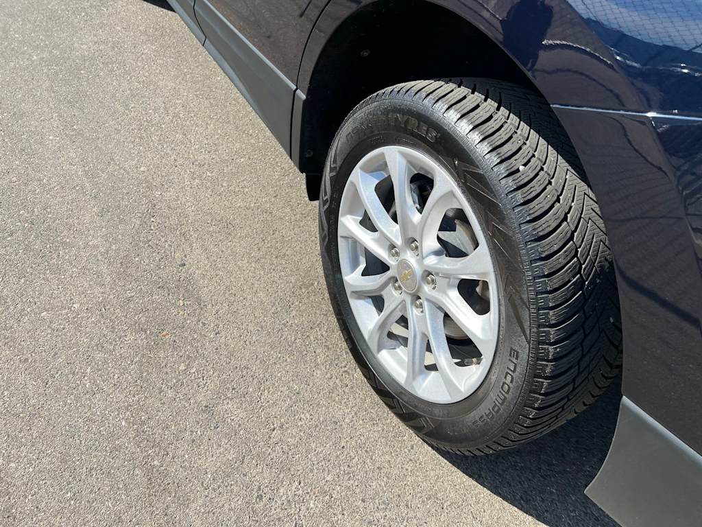 Thumbnail: 2020 Chevrolet Equinox - 27