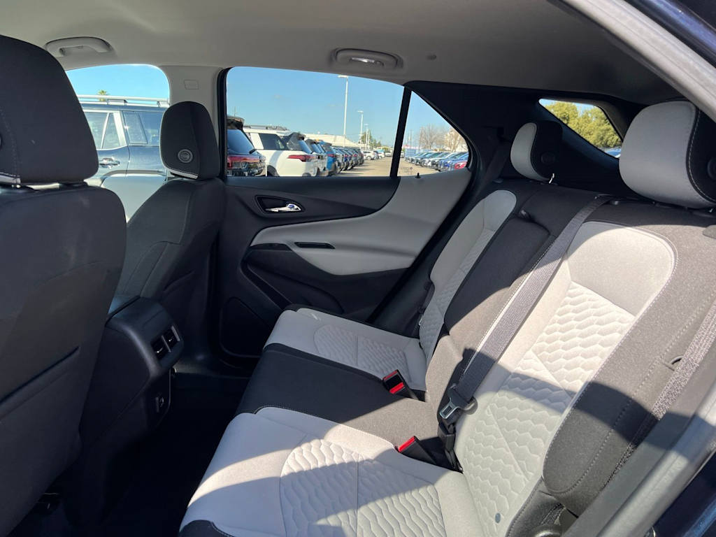 Thumbnail: 2020 Chevrolet Equinox - 28