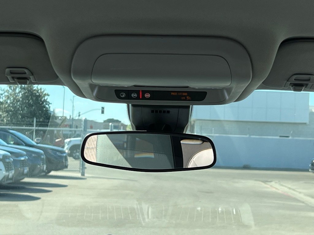 Thumbnail: 2020 Chevrolet Equinox - 37