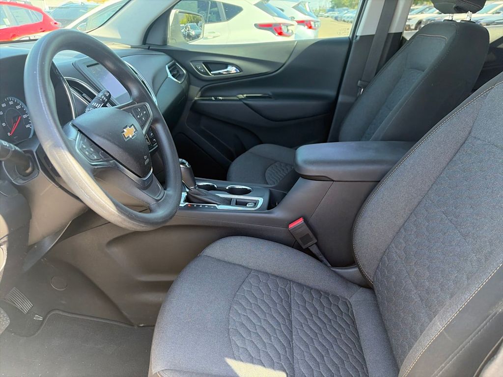 Thumbnail: 2018 Chevrolet Equinox - 8