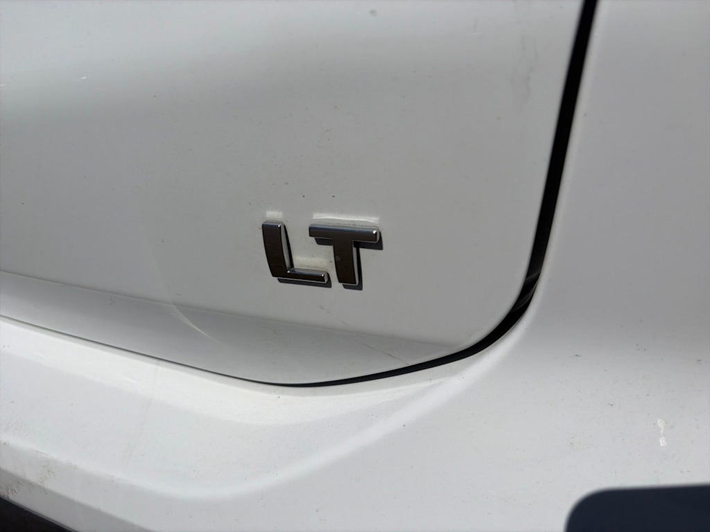 Thumbnail: 2018 Chevrolet Equinox - 24