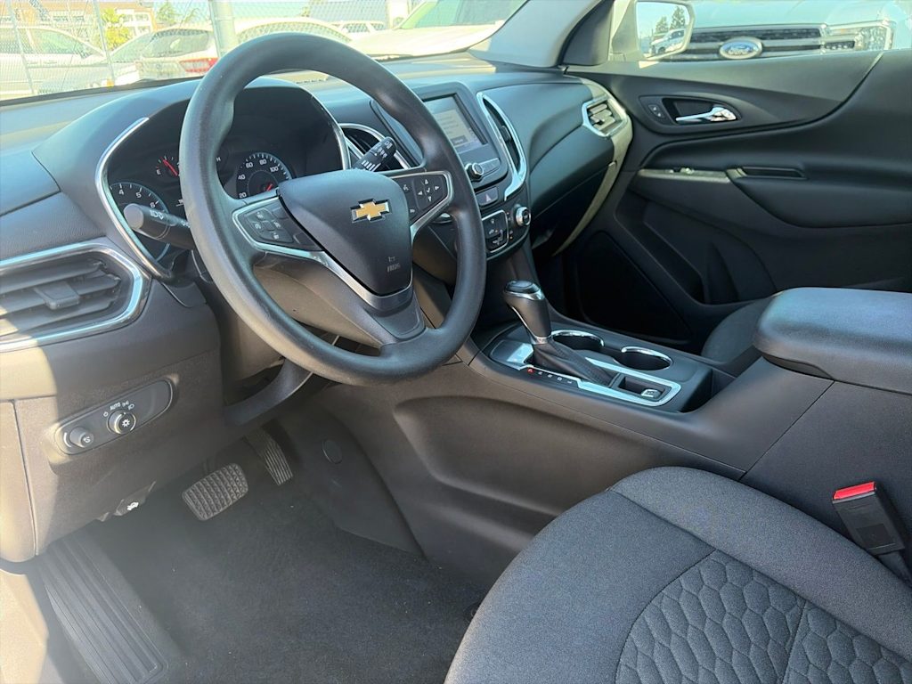 Thumbnail: 2018 Chevrolet Equinox - 8