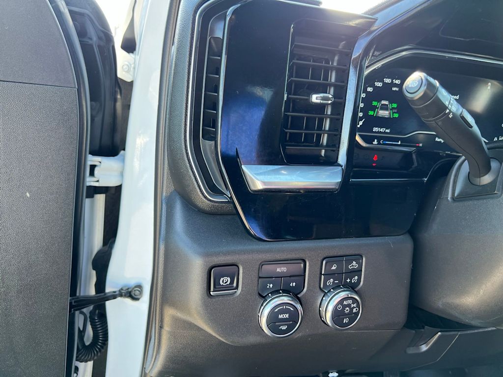 Thumbnail: 2025 GMC Sierra 1500 - 39