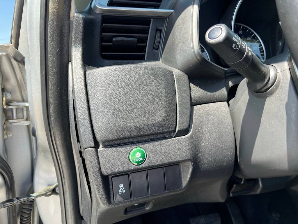 Thumbnail: 2015 Honda Fit - 38