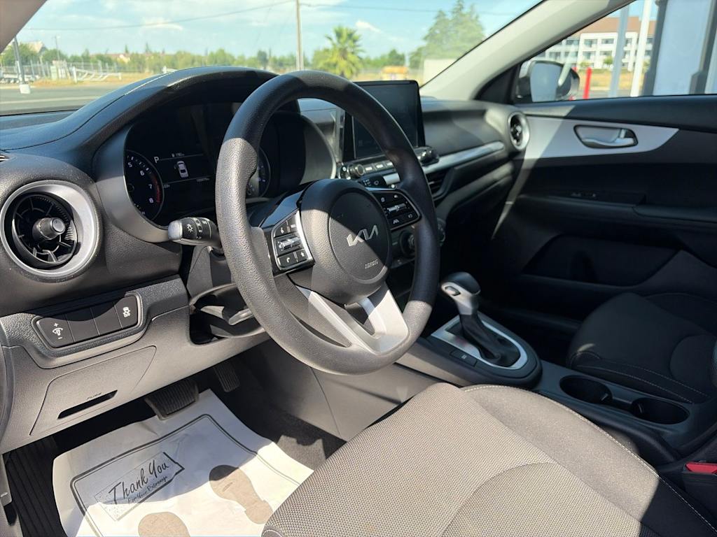 Thumbnail: 2024 Kia Forte - 8