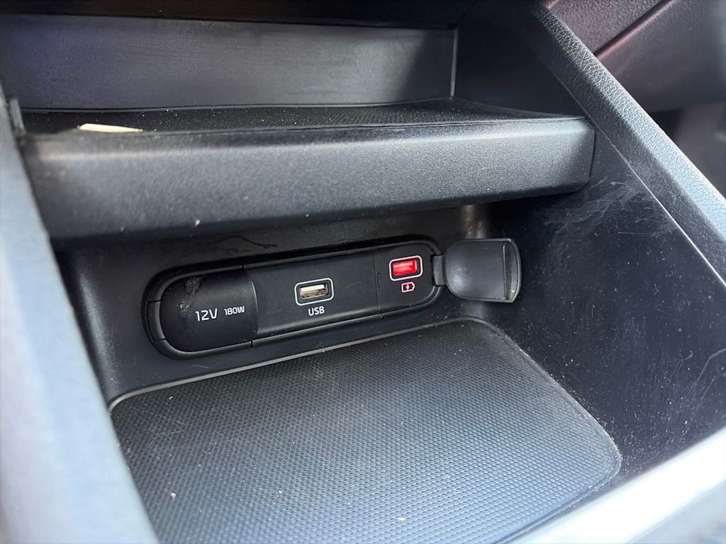Thumbnail: 2024 Kia Forte - 37