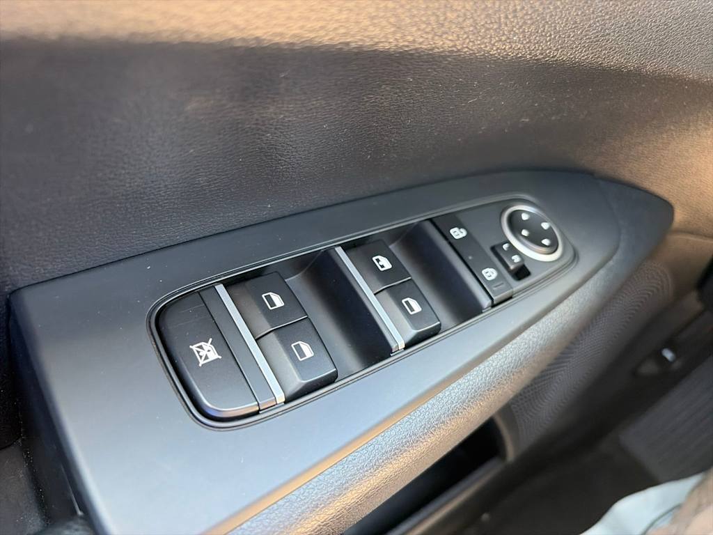 Thumbnail: 2024 Kia Forte - 35