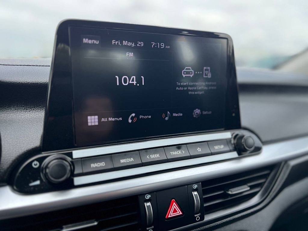 Thumbnail: 2024 Kia Forte - 10