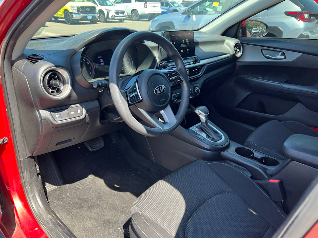 Thumbnail: 2021 Kia Forte - 7