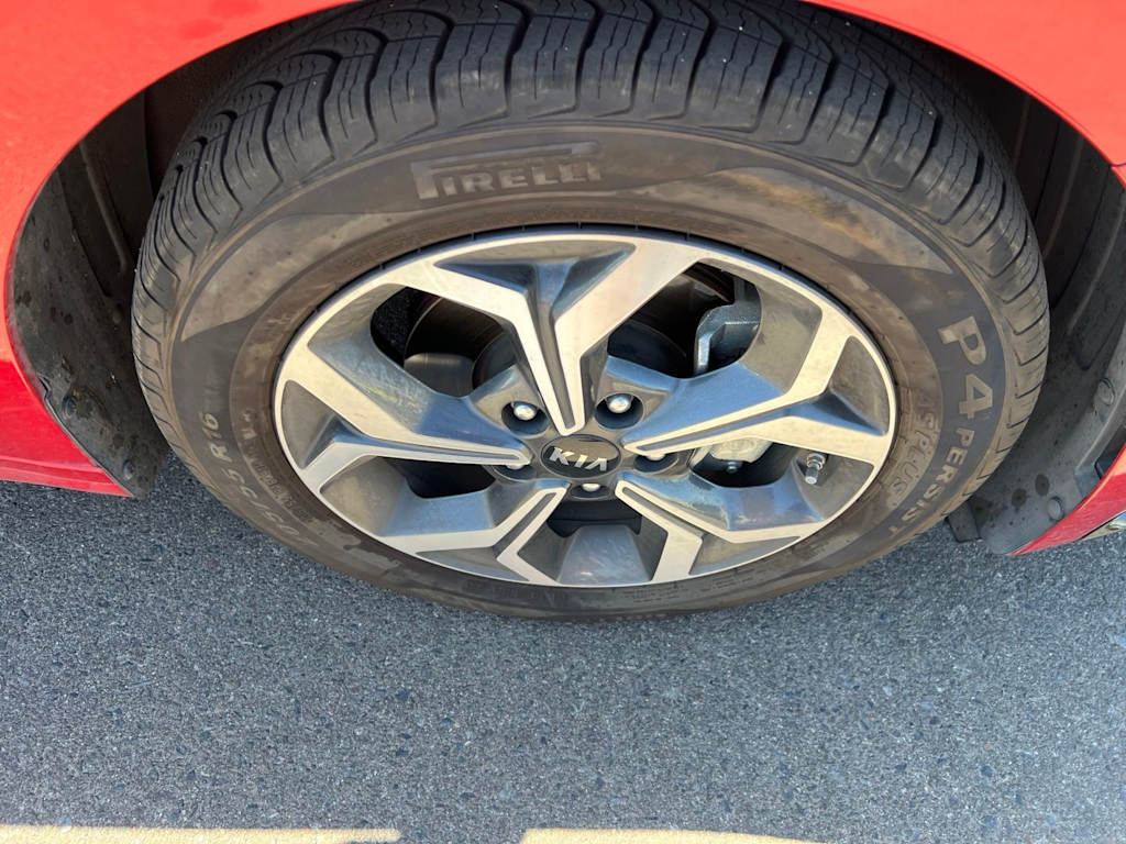 Thumbnail: 2021 Kia Forte - 21