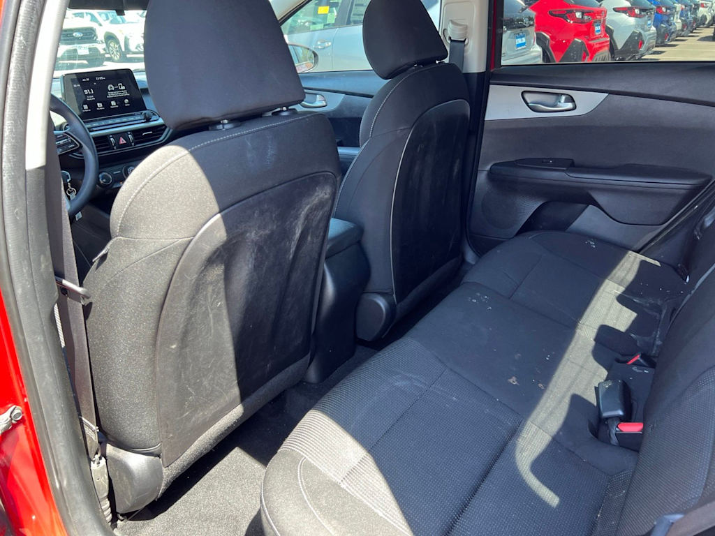 Thumbnail: 2021 Kia Forte - 9