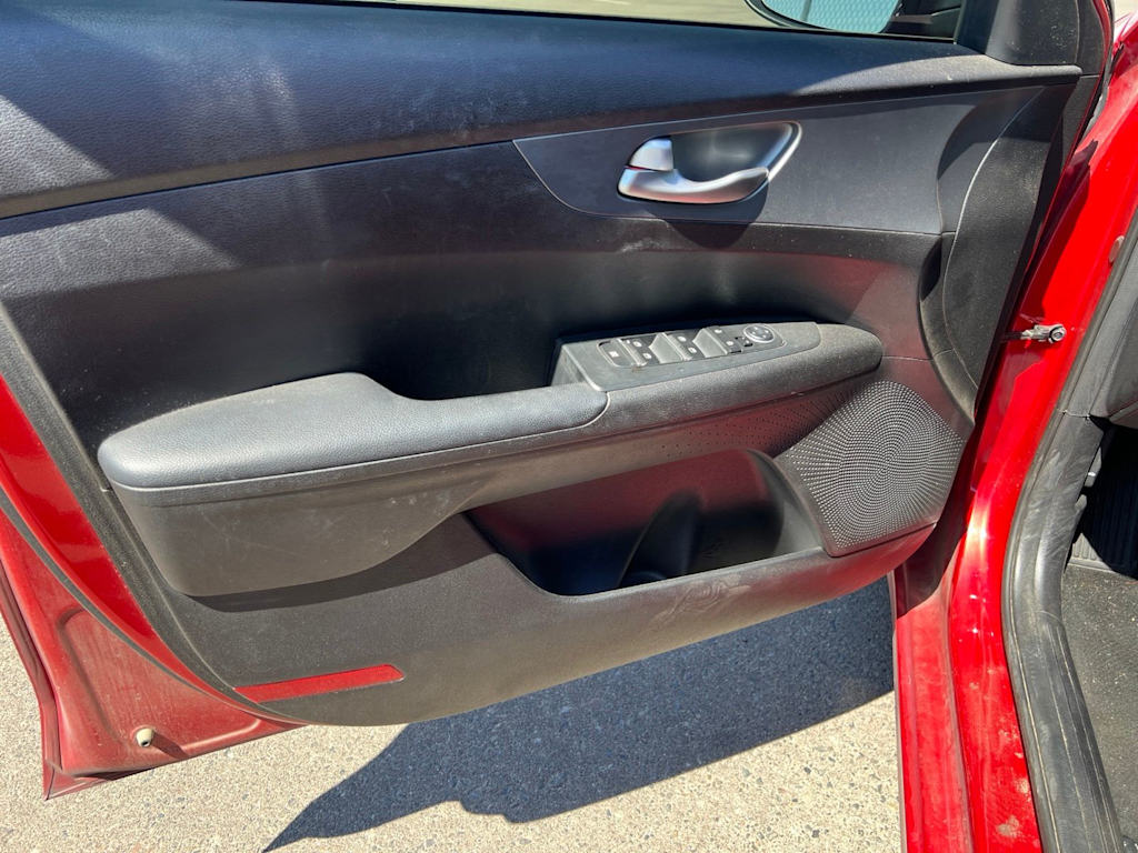 Thumbnail: 2021 Kia Forte - 30