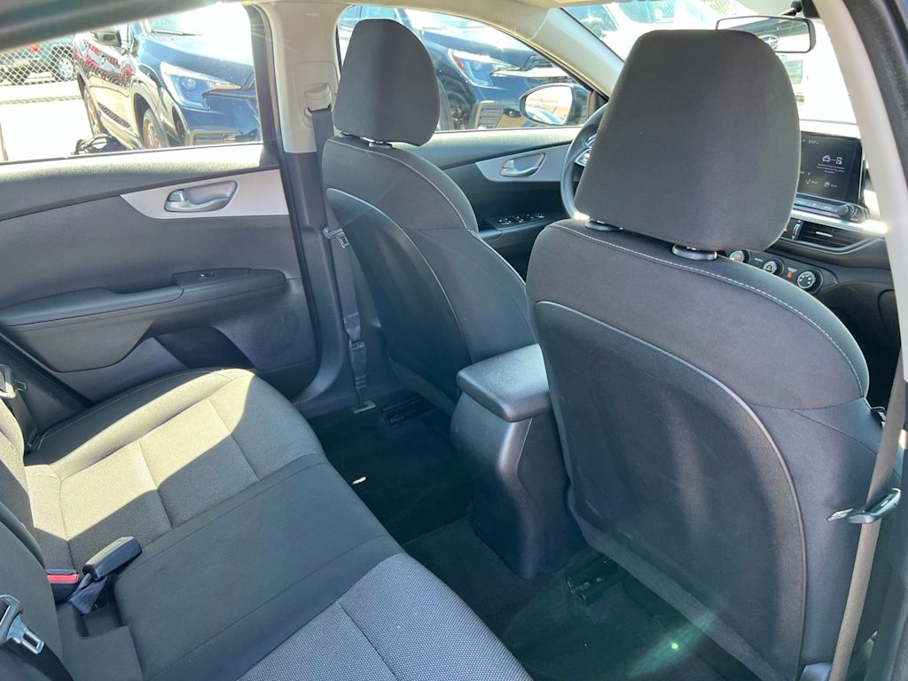 Thumbnail: 2024 Kia Forte - 30