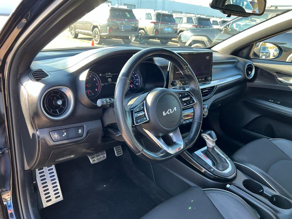 Thumbnail: 2022 Kia Forte - 2