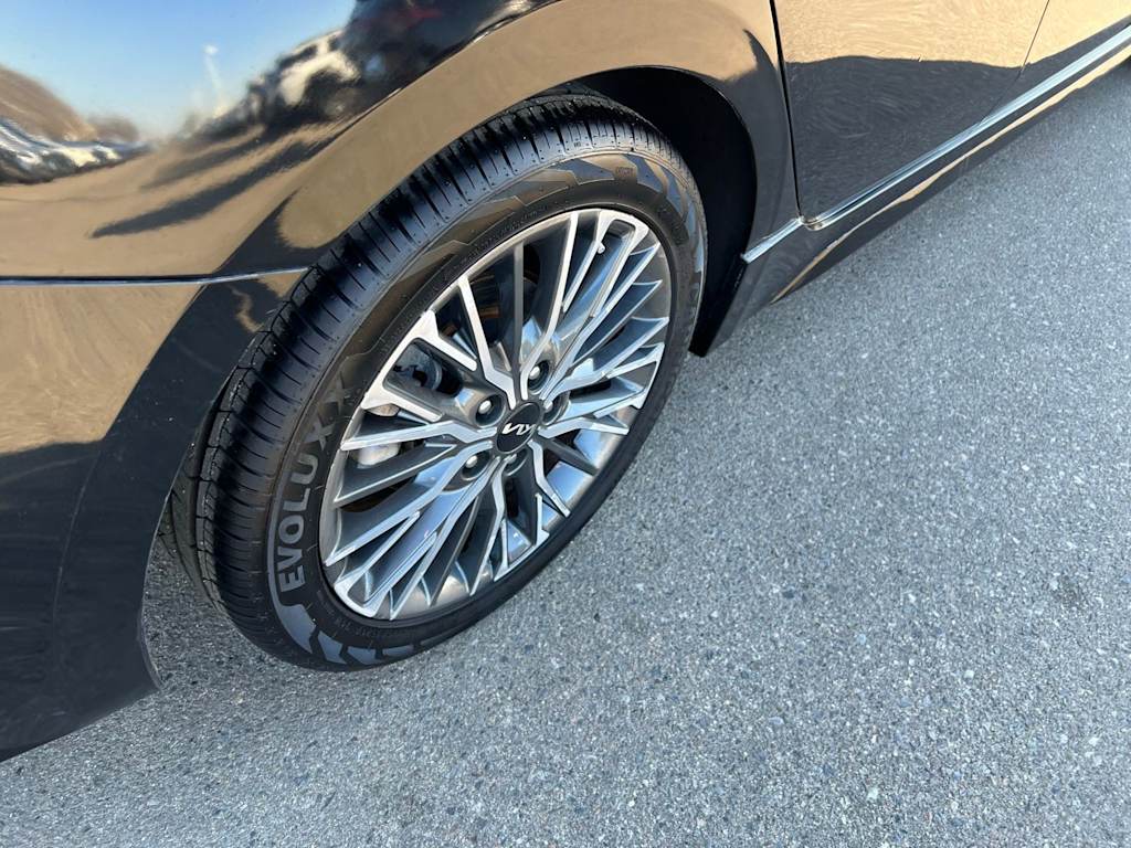 Thumbnail: 2022 Kia Forte - 29