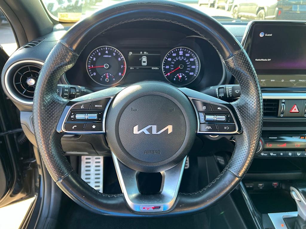 Thumbnail: 2022 Kia Forte - 14