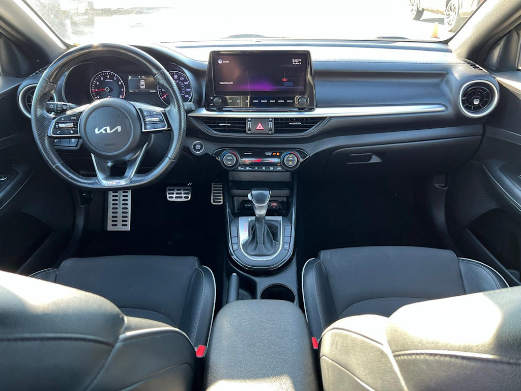 Thumbnail: 2022 Kia Forte - 13