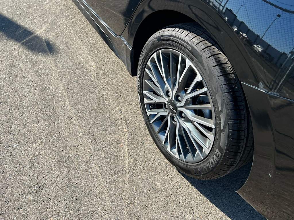 Thumbnail: 2022 Kia Forte - 27