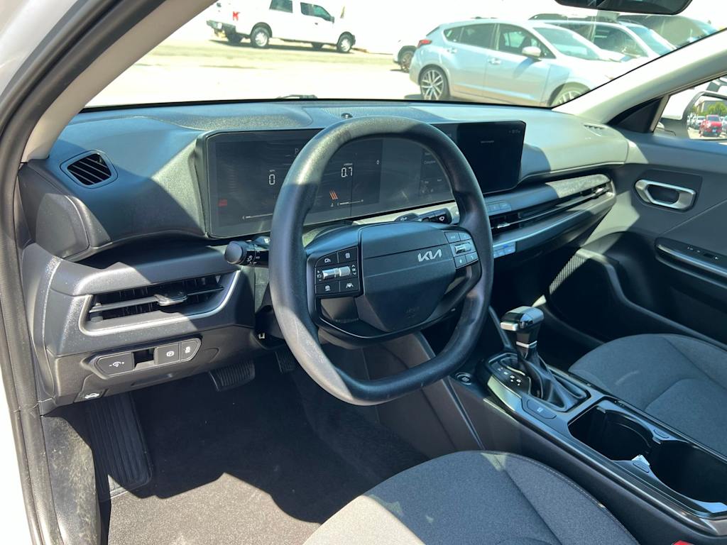 Thumbnail: 2025 Kia K4 - 2