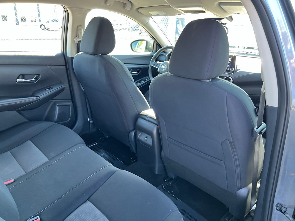 Thumbnail: 2023 Nissan Sentra - 31