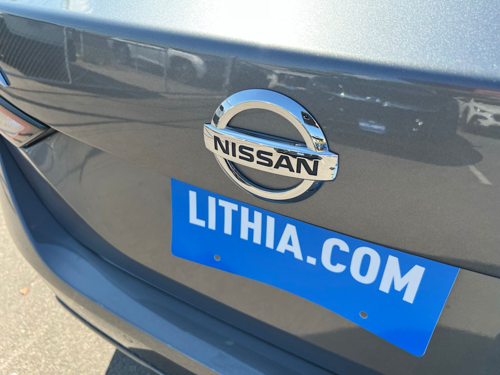 Thumbnail: 2023 Nissan Sentra - 21