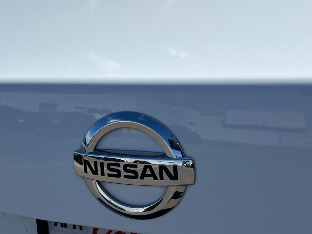 Thumbnail: 2023 Nissan Sentra - 23