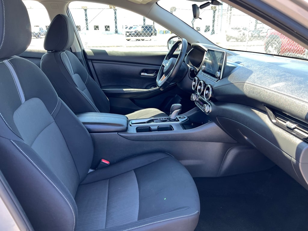 Thumbnail: 2021 Nissan Sentra - 11