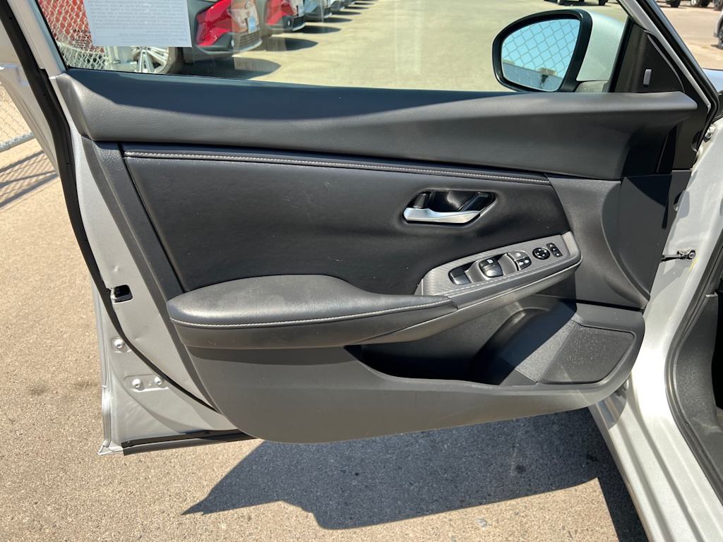 Thumbnail: 2021 Nissan Sentra - 26