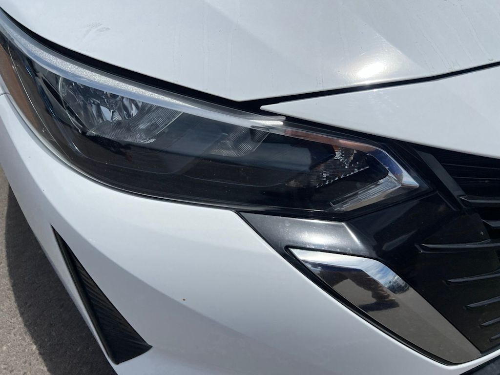 Thumbnail: 2024 Nissan Sentra - 17