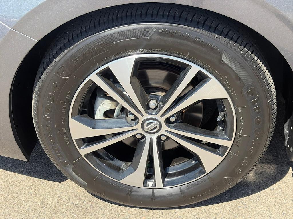 Thumbnail: 2021 Nissan Sentra - 8