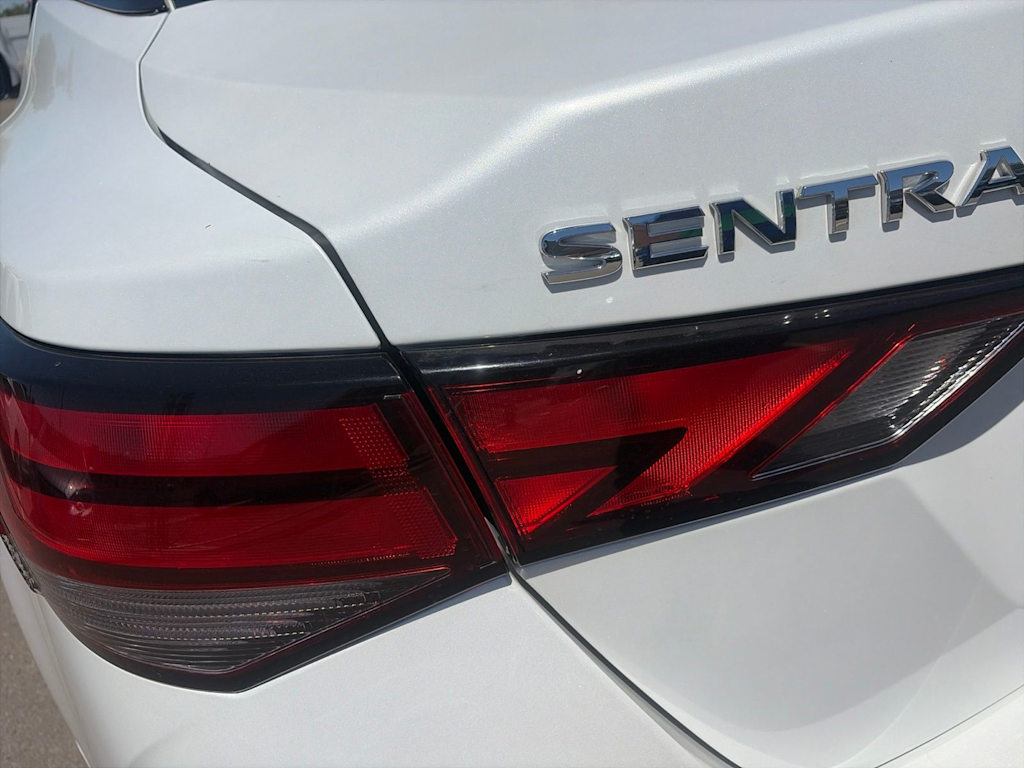 Thumbnail: 2021 Nissan Sentra - 24