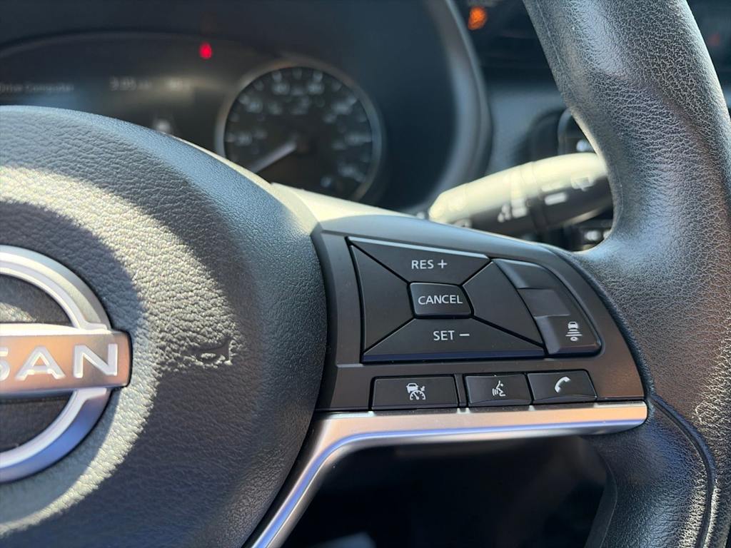 Thumbnail: 2023 Nissan Kicks - 40