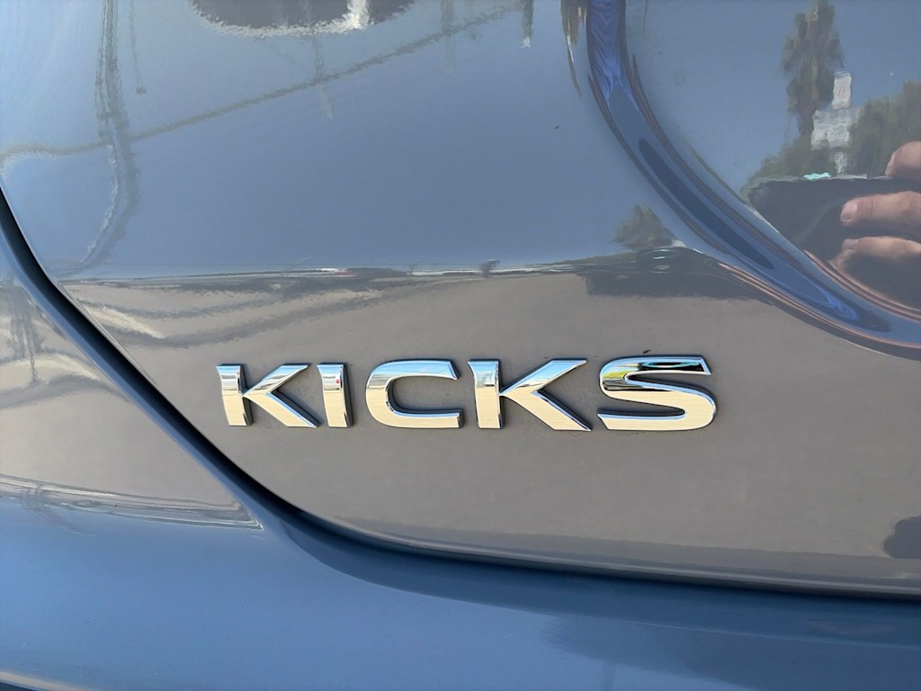 Thumbnail: 2023 Nissan Kicks - 25