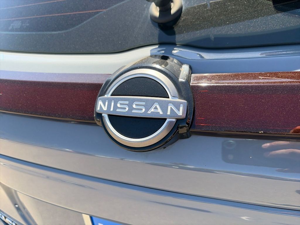 Thumbnail: 2023 Nissan Kicks - 24