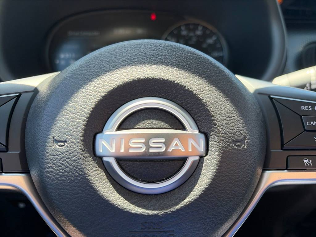 Thumbnail: 2023 Nissan Kicks - 41