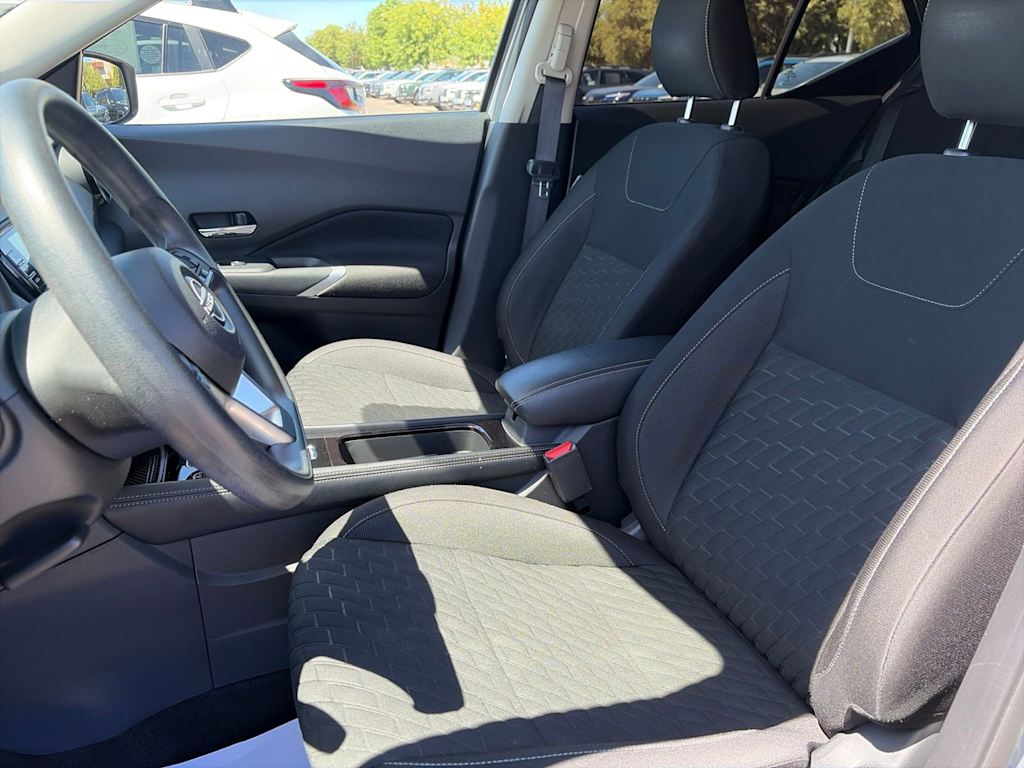 Thumbnail: 2023 Nissan Kicks - 9