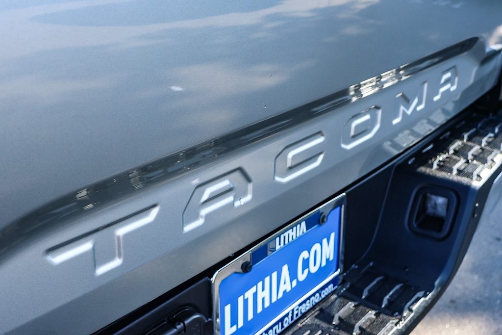 2023 Toyota Tacoma TRD Sport 24