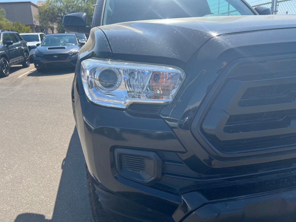 Thumbnail: 2022 Toyota Tacoma - 17
