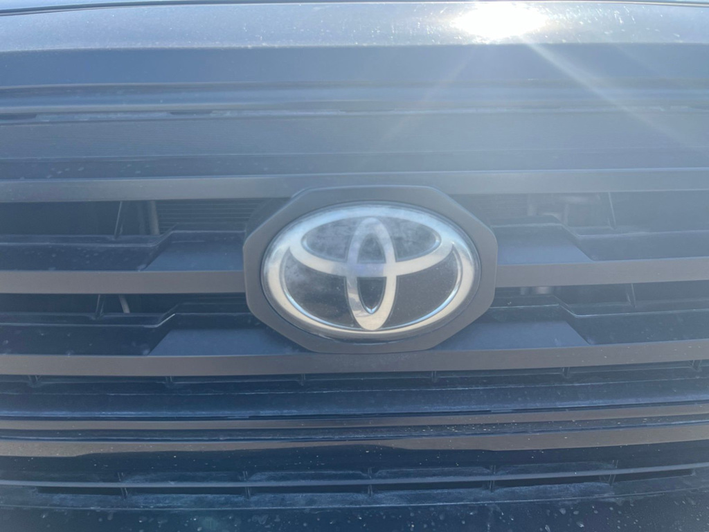 Thumbnail: 2022 Toyota Tacoma - 4