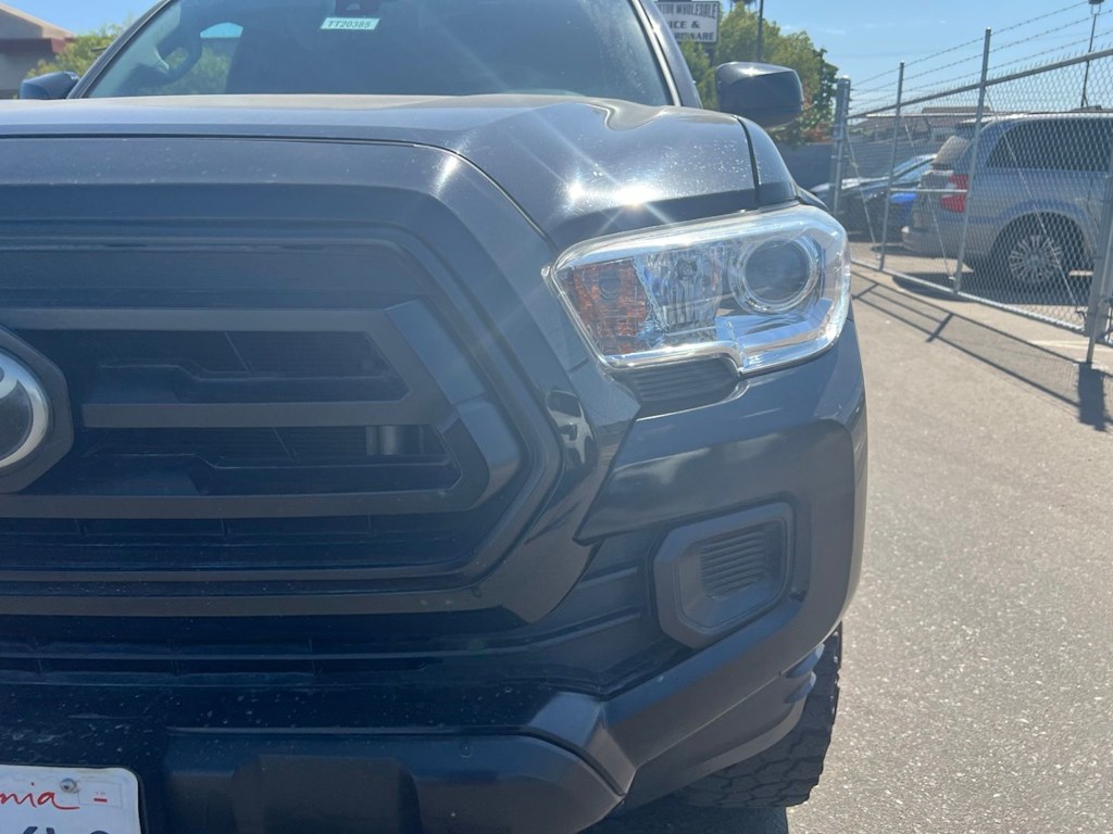 Thumbnail: 2022 Toyota Tacoma - 16