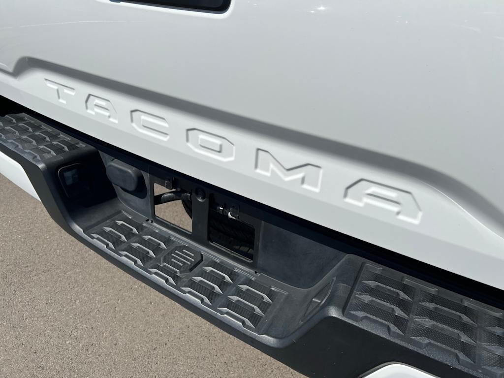 Thumbnail: 2022 Toyota Tacoma - 7