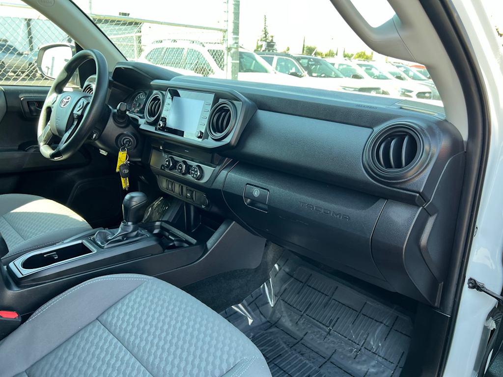 Thumbnail: 2022 Toyota Tacoma - 9