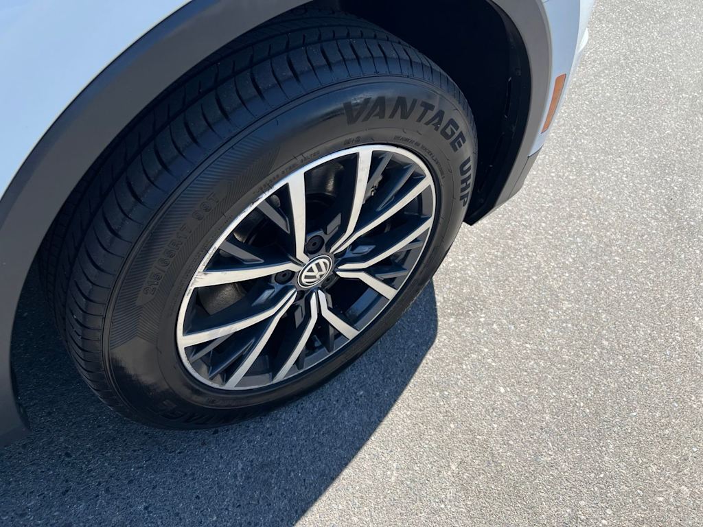 Thumbnail: 2020 Volkswagen Tiguan - 34