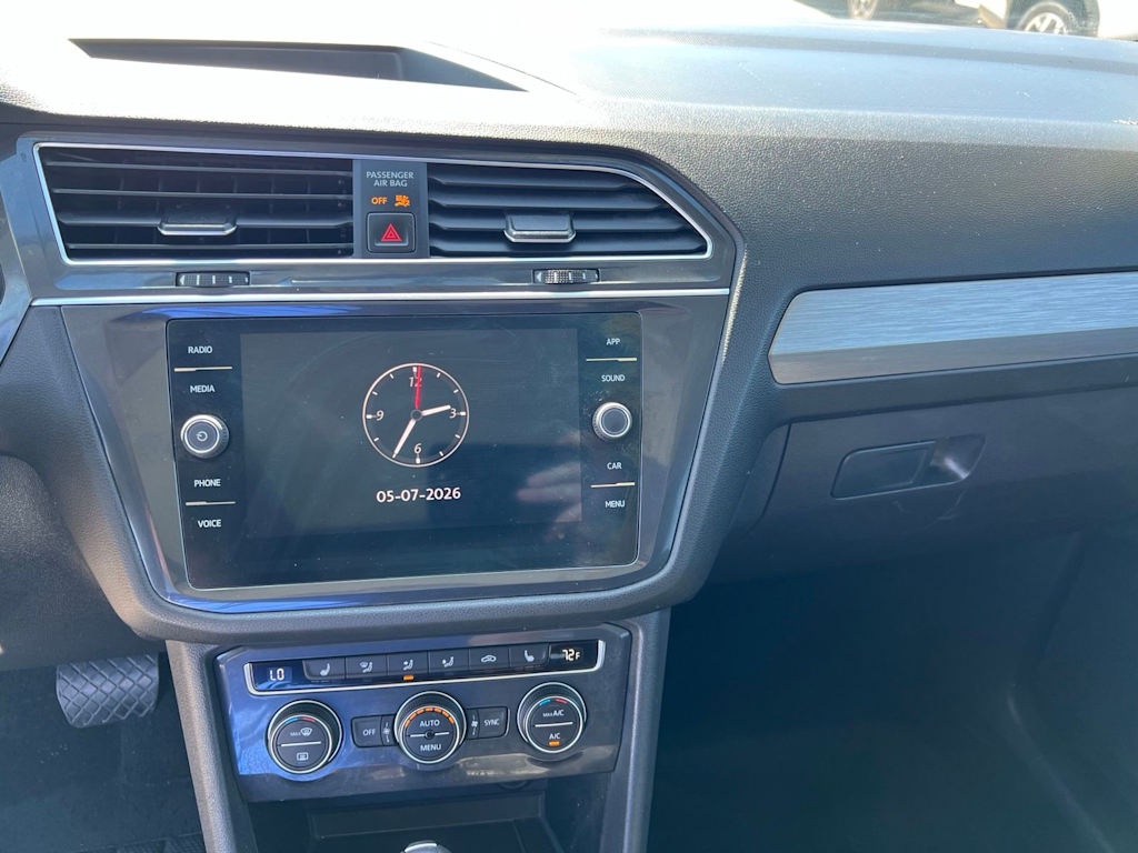 Thumbnail: 2020 Volkswagen Tiguan - 39