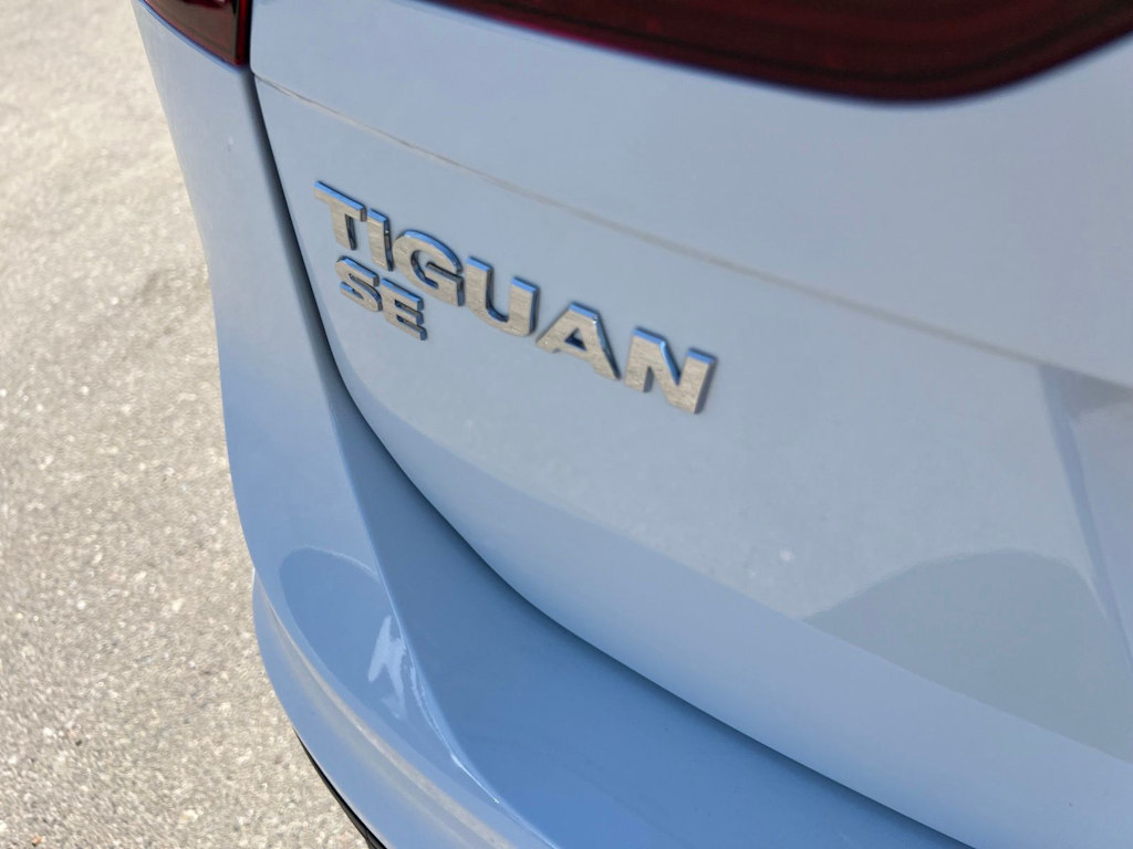 Thumbnail: 2020 Volkswagen Tiguan - 6