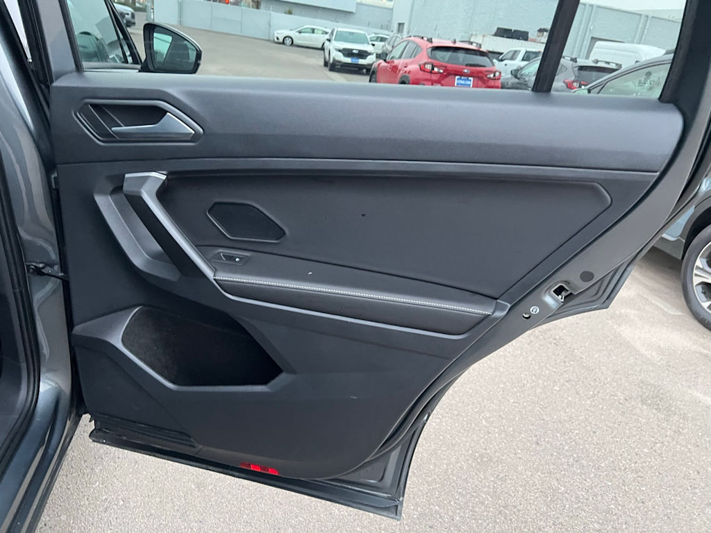 Thumbnail: 2024 Volkswagen Tiguan - 31