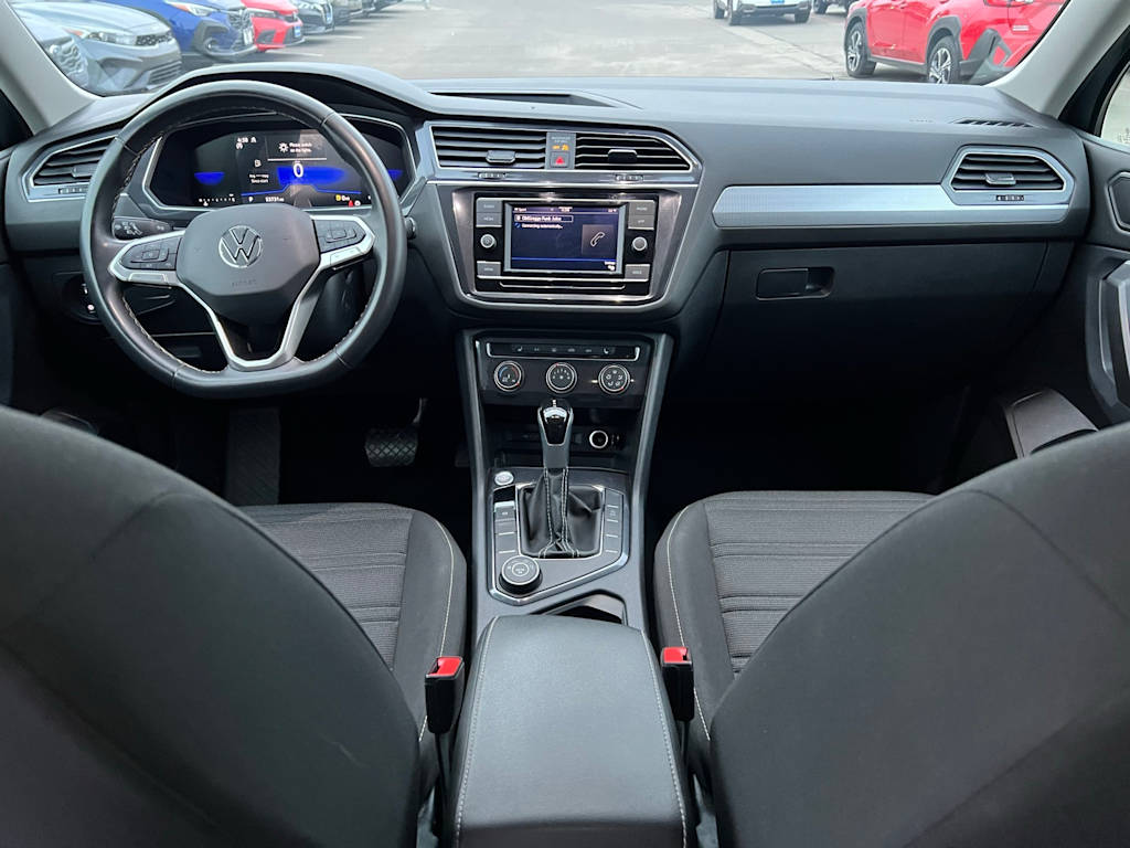 Thumbnail: 2024 Volkswagen Tiguan - 13